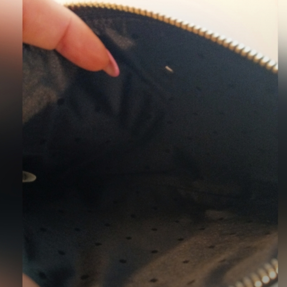 Kate Spade Glitzy Ritzy Skyline Willa Pouch Clutch Black Excellent Condition - Picture 9 of 9